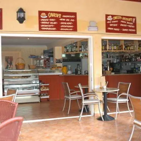 Hotel Flores
