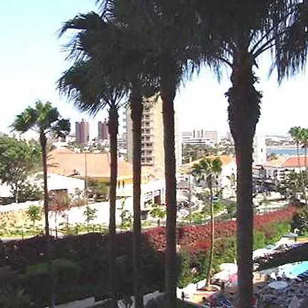 Flores Hotel 3*